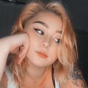 Meet your Posher, Katelynn